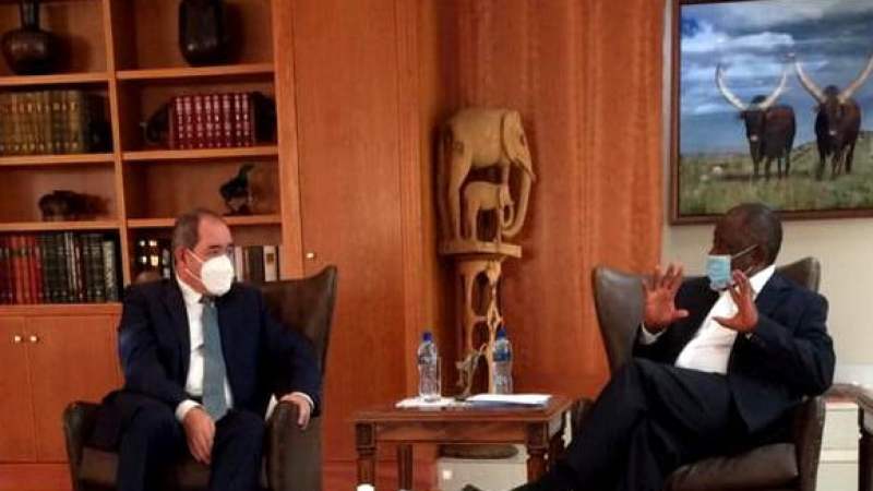 Sabri Boukadoum reçu à Pretoria par le président Ramaphosa