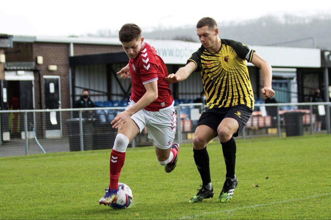 Ayman Benarous passe professionnel à Bristol City