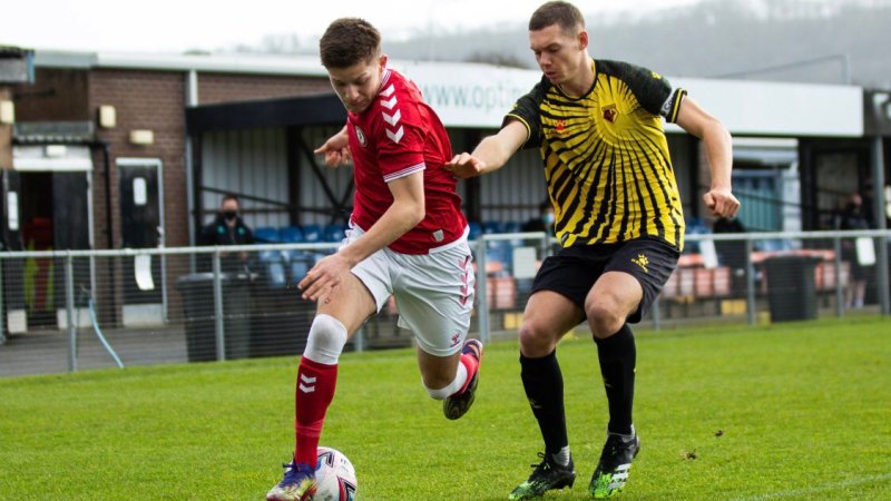 Ayman Benarous passe professionnel à Bristol City