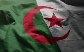 Les masques n’en finissent pas de tomber