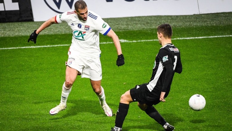 Garcia a promis du temps de jeu pour Islam Slimani