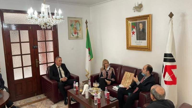 Saïda Neghza, présidente de la CGEA, reçoit l’ambassadeur d’Ukraine
