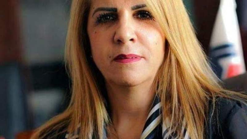 Saida Neghza assiste au lancement du programme de master professionnel à l’Université de Blida et visite l’entreprise “LYN pansements” à Alger