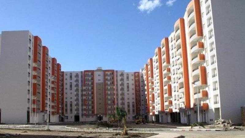 Distribution de 100 000 logements de divers formules coïncidant avec la fête de l’indépendance