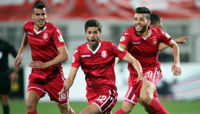 النجم الساحلي يتعاقد مع ثلاث لاعبين جزائريين دفعة واحدة!