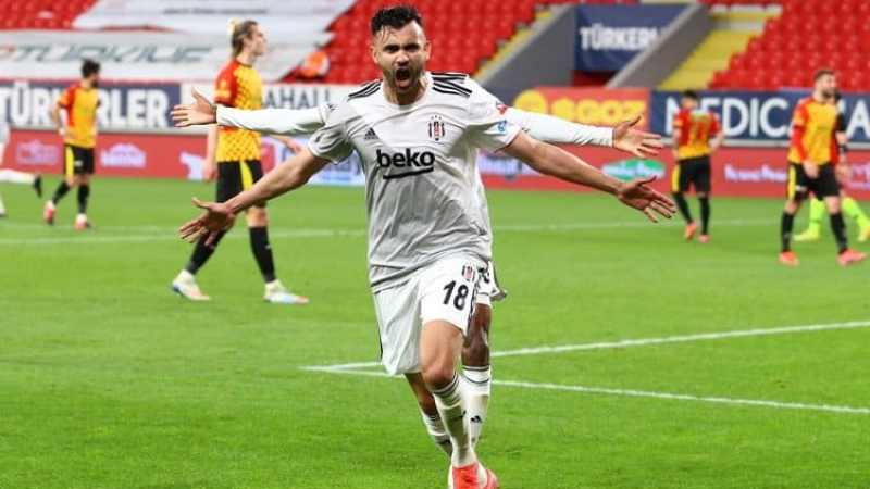 ‘رشيد غزال’ يدير ظهره لبيشكتاش..و ينتقل لنادي غلطة سراي