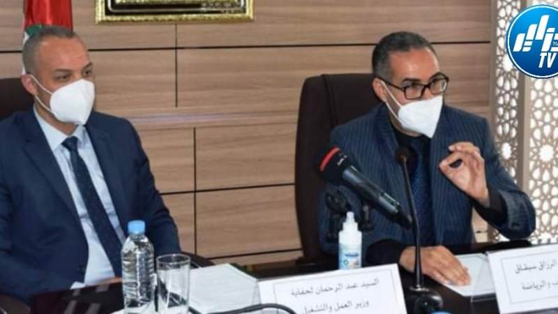 الوزير سبقاق يترأس جلسة عمل لمتابعة عملية الإدماج المهني للشباب
