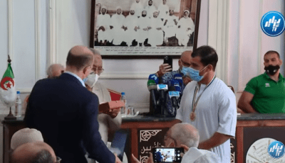 شاهد كلام مؤثر للمصارع الجزائري “فتحي نورين” حول قضية إنسحابه في الأولمبياد