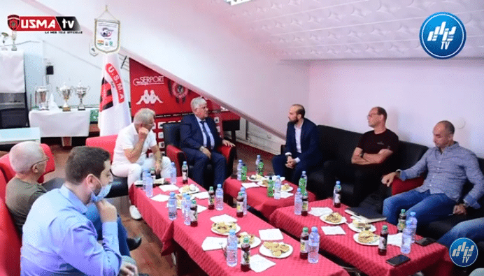 تنصيب المدير الرياضي حسين أشيو و الطاقم الفني الجديد لاتحاد العاصمة بقيادة دونيس لافان