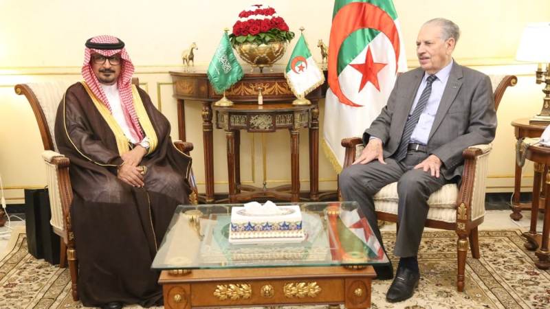رئيس مجلس الأمة يستقبل سفير السعودية لدى الجزائر