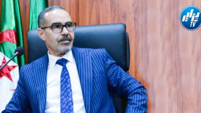 وزير الشباب والرياضة – عبد الرزاق سبقاق…”الملاعب ستكون مهيئة حسب المعاير الدولية قبل نهاية السنة”