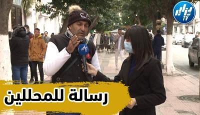 بالفيديو…شاهد مواطن جزائري يوجه رسالة للمحللين الجزائريين