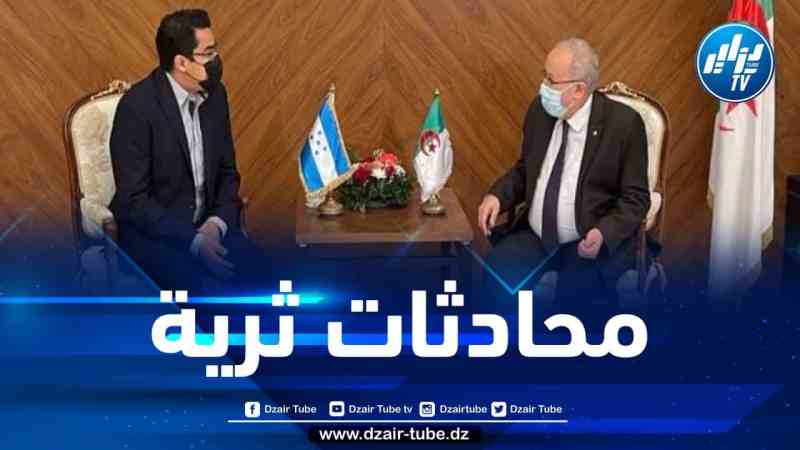 لعمامرة يُجري محادثات ثرية مع نائب وزير خارجية هندوراس   