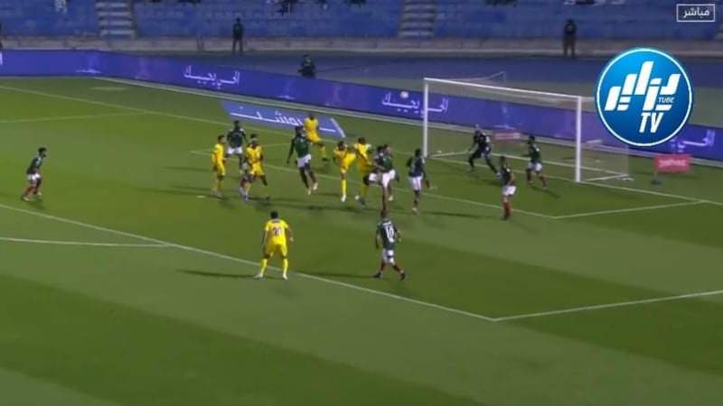 بالفيديو…تصدي مبولحي العالمي لكرة الكاميروني أبوبكر