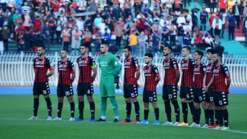 لاعبو إتحاد العاصمة ومدربهم يرفضون اللعب بملعب 5 جويلية