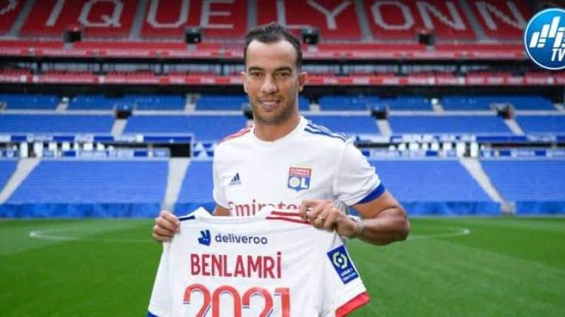 بلعمري يقترب من التوقيع مع فريقه الجديد في أوروبا