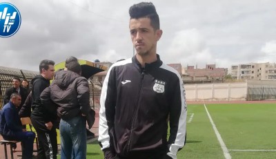 في تصريحات لدزاير توب…”بركاني’ لاعب إتحاد خنشلة يروي مسار فريقه هذا الموسم و فرحة الصعود للقسم الأول