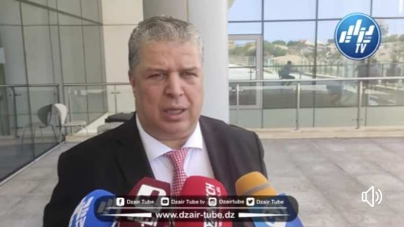 بالفيديو: شرف الدين عمارة  :” لست مسؤول عن نكسة وإقصاء المنتخب ورغم ذلك ضحيت بنفسي من أجل أناس أخريين”..