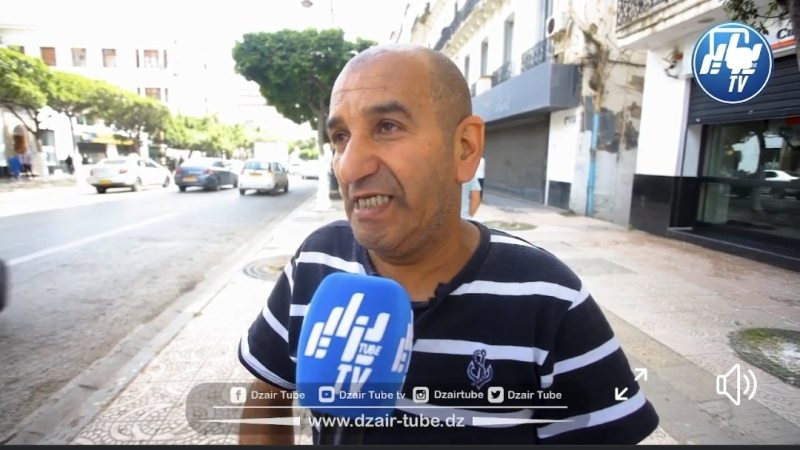 شااهد..وطنية كبيرة من مواطن جزائري :