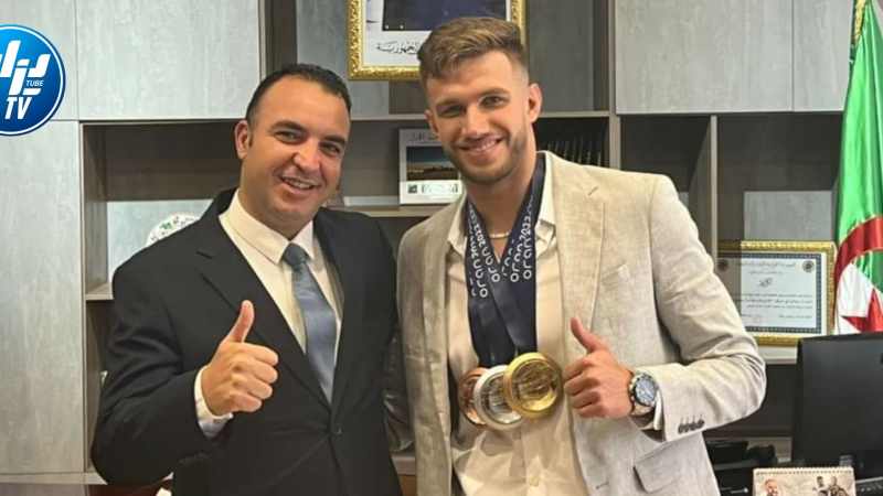 الرئيس المدير العام لشركة موبيليس يستقبل البطل الجزائري جواد صيود
