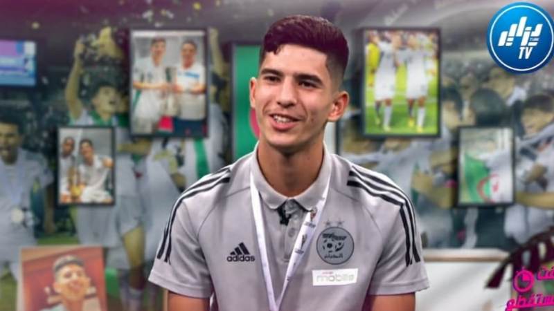 رامي بوعويش…هكذا كانت أجواء فرحة اللاعبين بعد التتويج بكأس العرب للناشئين