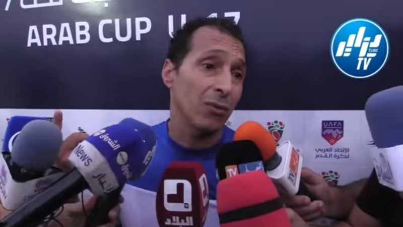 كمال سعادة… تونس و الجزائر إخوة و ما حدث بين الشوطين كان بسبب المهزلة التحكيمية