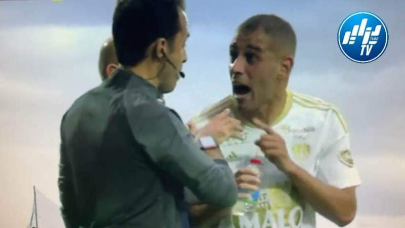بالفيديو….سليماني يتعرض لهتافات عنصرية في الملاعب الفرنسية