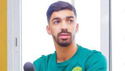 بسبب  اللاعب رضوان زردوم…..الإفريقي التونسي يهدّد “الكناري” باللجوء إلى “الفيفا”