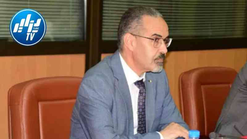 وزير الشباب و الرياضة عبد الرزاق سبقاق…سنتدخل لتسقيف أجور اللاعبين بالتشاور مع الفيفا والكاف