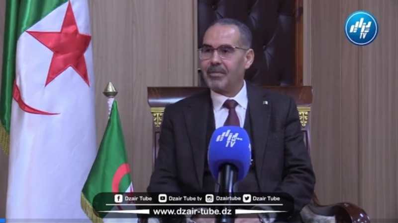 الوزير سبقاق لدزاير توب : موتسيبي قدم وعودا للرئيس تبون على الشفافية في اختيار البلد المستضيف لــ”كان 2025”