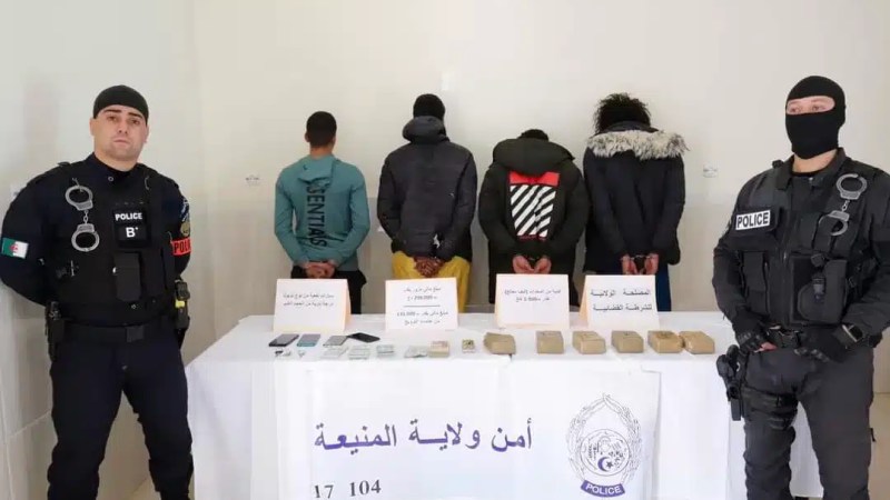 حجز قرابة 3 كغ من الكيف المعالج مع توقيف أربعة أشخاص بالمنيعة