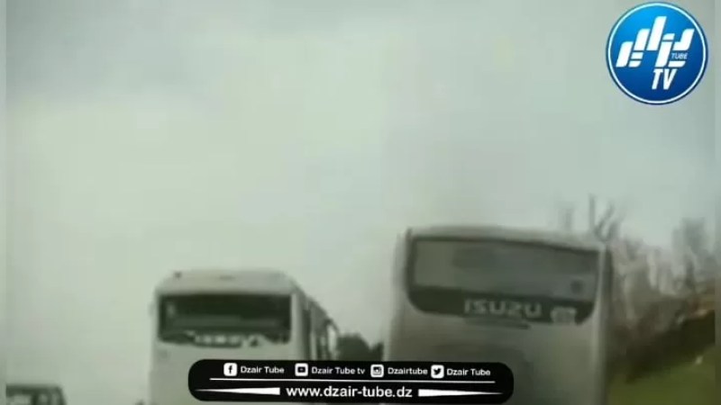 هااام جدا …شرطة المدية توقف سائق الحافلة المتهور الذي عرض حياة المسافرين للخطر