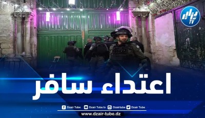 قوات الاحتلال تقتحم المسجد الأقصى وتتسبب في إصابات وسط المعتكفين والمصلين