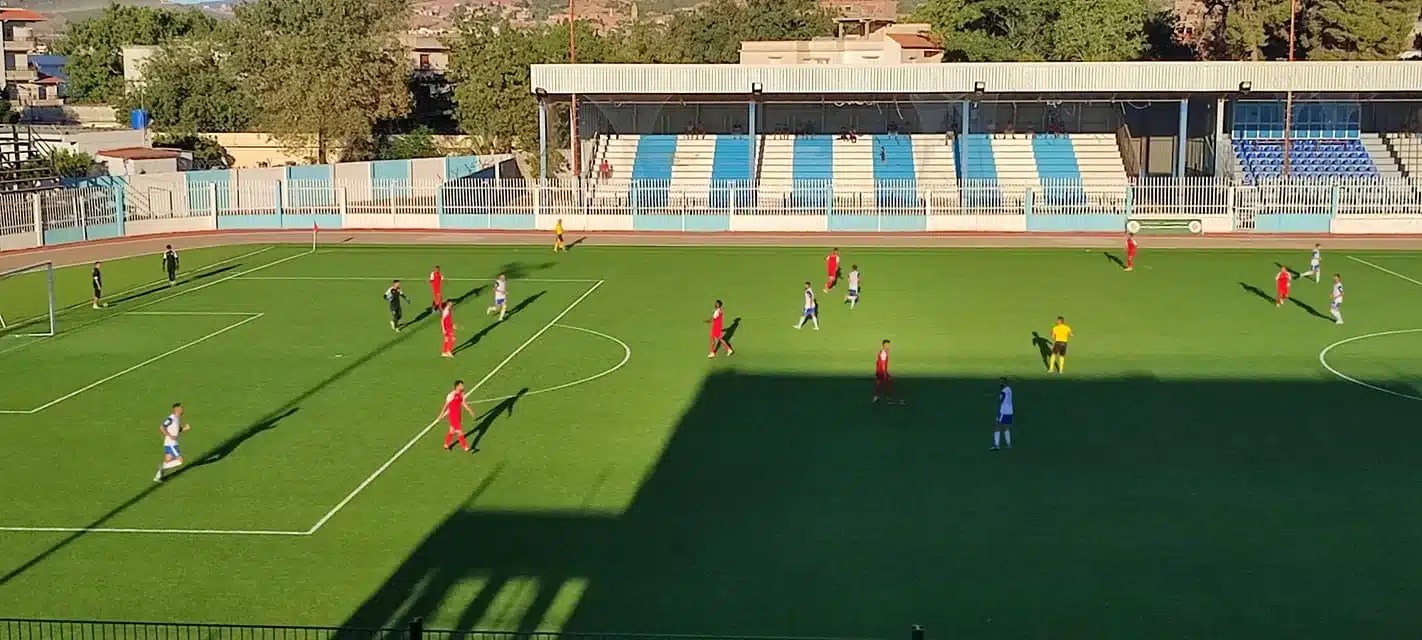 أمل الأربعاء يقترب من ضمان البقاء