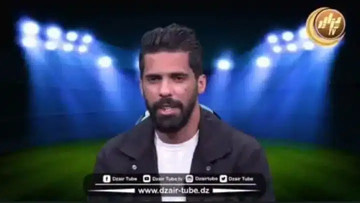 حسين حروش يفتح قلبه لـ “دزاير توب”:  “راض على مسيرتي الكروية ومحرز أفضل لاعب جزائري في كل الأوقات”