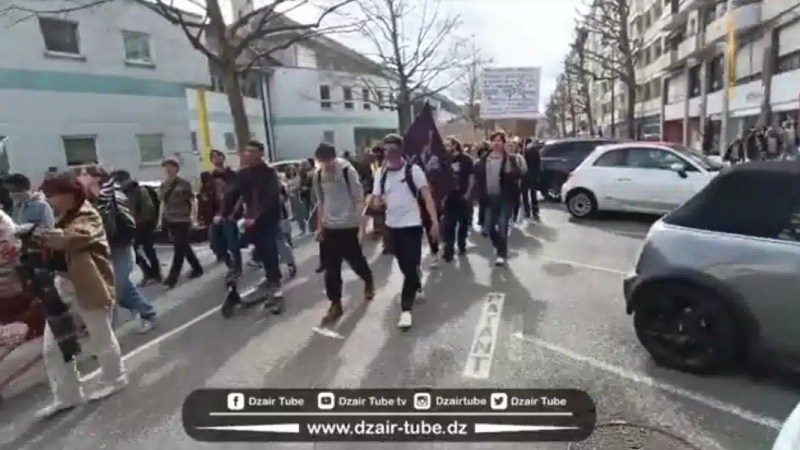 بالفيديو: تخلطت في فرنسا.. الوضع من سيئ إلى أسوء.. مظاهرات في مدن عديدة ضد اصلاحات قانون التقاعد