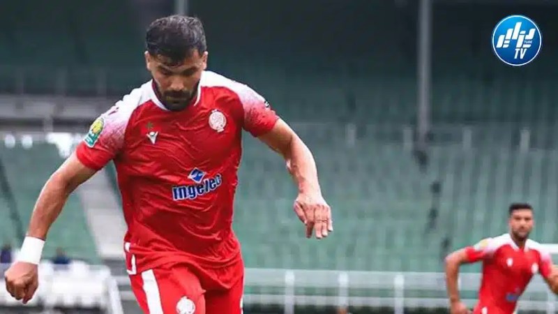 بن عيادة خارج مباراة الوداد و صان داونز