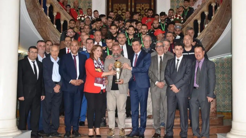 “سوسطارة” تحظى بتكريم من والي ولاية الجزائر