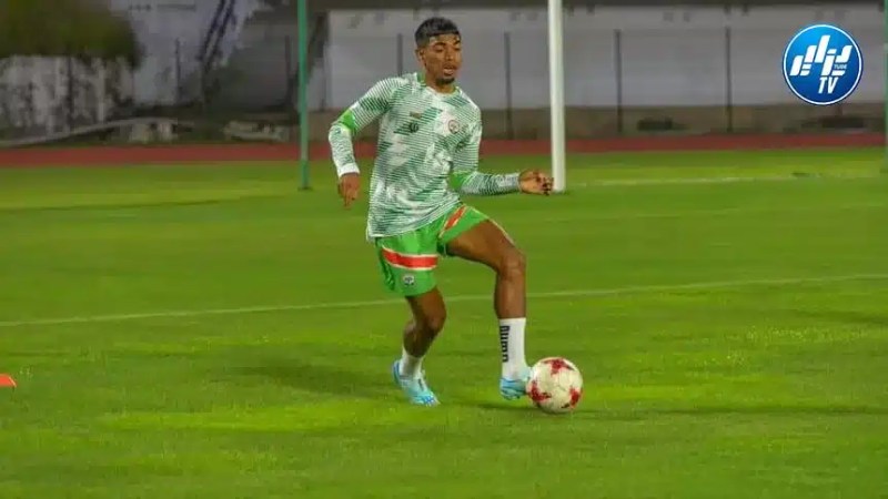 رازا يلتحق بأرل أفينيون الفرنسي