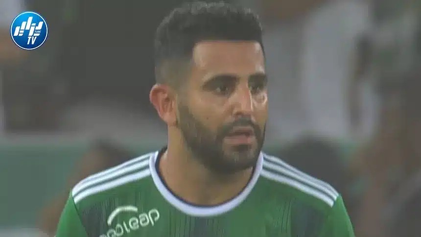 محرز : نحن نلعب بــ12 لاعب