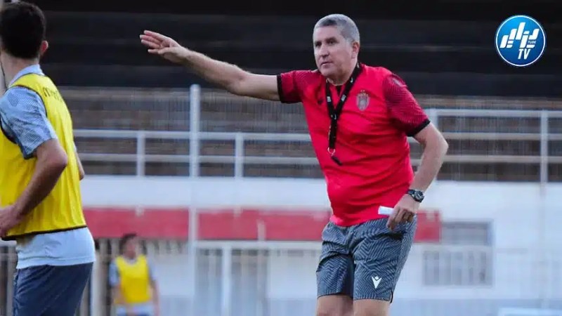 إتحاد العاصمة : غاريدو يشحــــــــــن بطاريات لاعبيــــــه ويسعى للإطاحة ببلوزداد