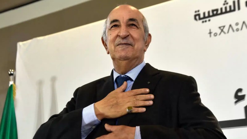 الرئيس تبـــــــــــــــــــــون يهنئ بطلة الجمباز نمور