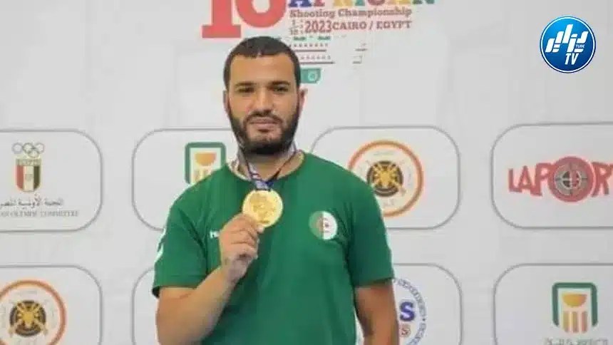 البطل الجزائري ضمن التأهل الى أولمبياد باريس…. ”بوشيرب سمير” يتوج بكأس الجزائز  في الرماية الرياضية بالمسدس