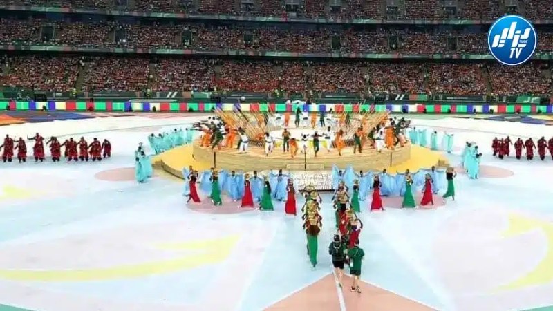 بحضور الرئيس الإيفواري ، موتسيبي ، إنفانتينو وصادي… إنطلاق “الكان” بحفل بهيج يحاكي تجربة “شان الجزائر”