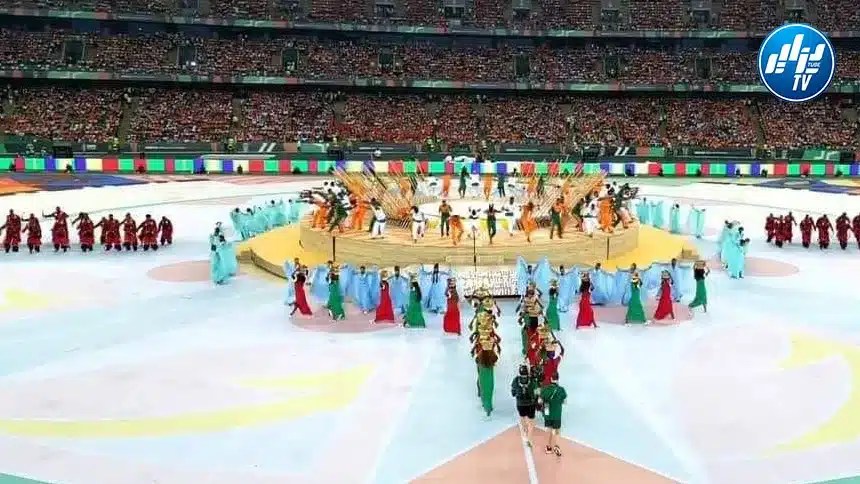 بحضور الرئيس الإيفواري ، موتسيبي ، إنفانتينو وصادي… إنطلاق “الكان” بحفل بهيج يحاكي تجربة “شان الجزائر”