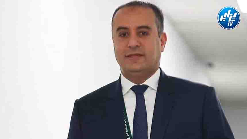 صادي يتدخل لمنع تفريق المناصرين الجزائريين بمدرجات ملعب الـسلام