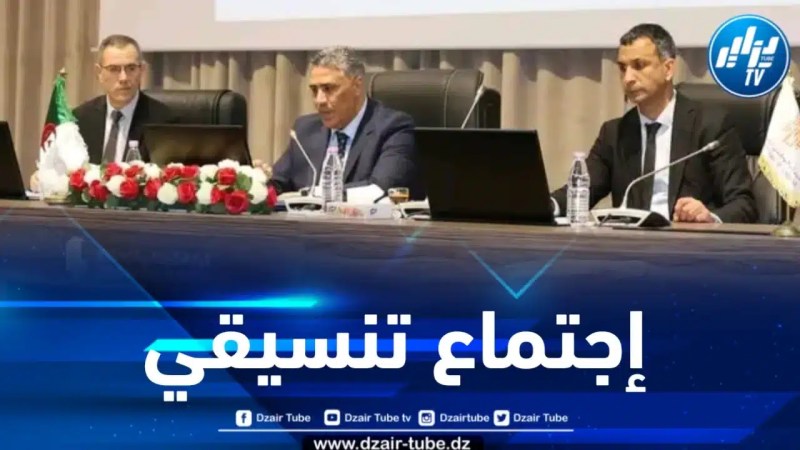 وزير السكن يستعرض مع إطارات الوزارة الإجراءات التحضيرية للانطلاق في “عدل 3”