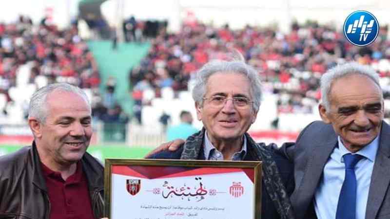 رئيس مجلس إدارة اتحاد الجزائر كمال حسينة:  “طالبنا التاس بتأجيل نهائي الكاف والقوانين في صالحنا”