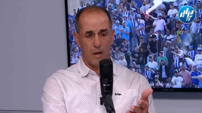 مدرب حراس نادي أولمبيك أقبو عمر حمناد حصريا لـ “دزاير توب”:   “فرحة جمهور أقبو بعودتنا حفّزتنا أكثر لتحقيق الصعود”