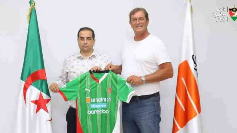 الفرنسي جيل موريسيو ينضم الى الطاقم الفني لمولودية الجزائر